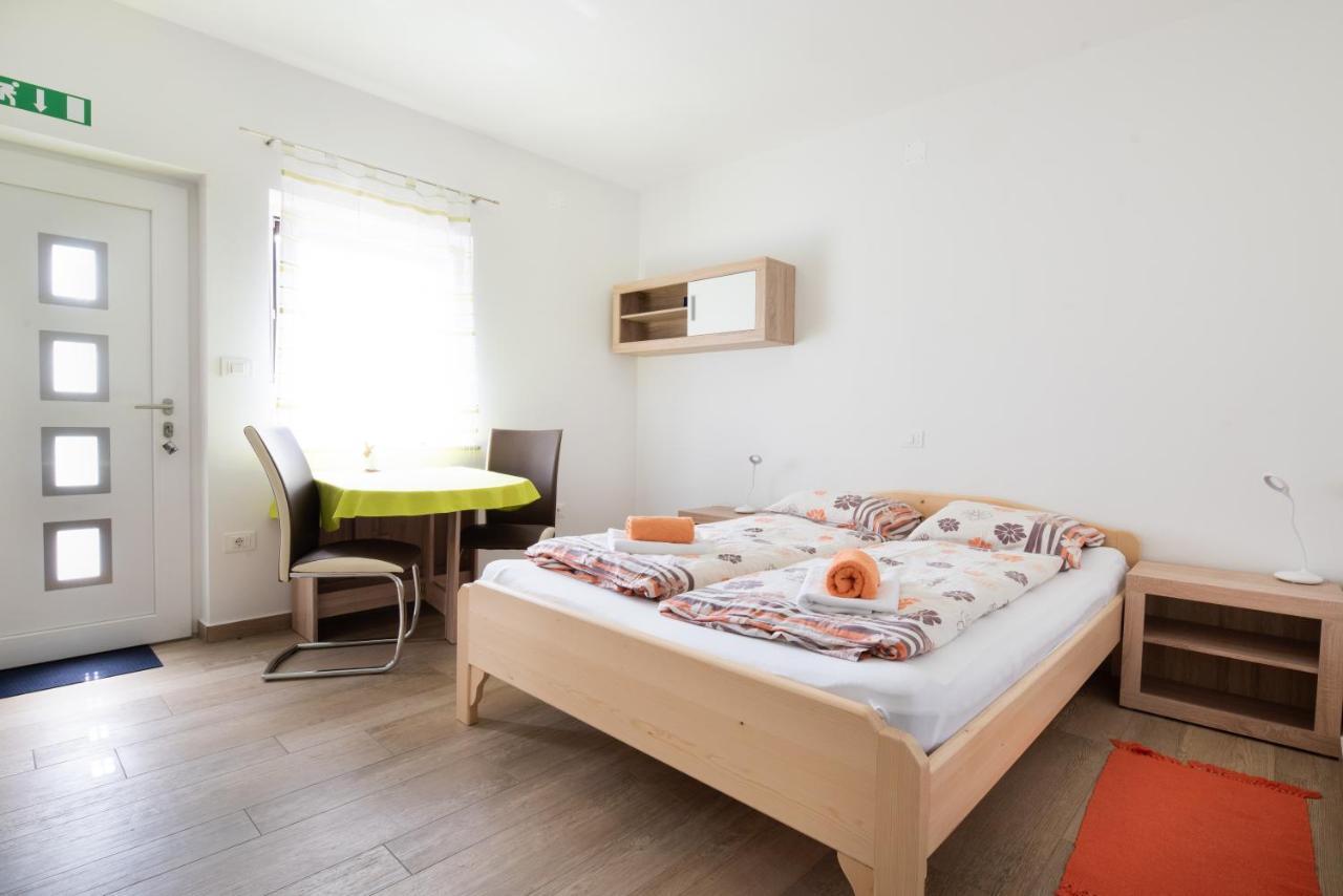 House Dormica Apartment Trenta Luaran gambar